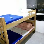 Hermoso Apartamento En Cartagena Vac Con Piscina Y Balcon Parque Heredia Flamenco