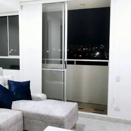 Hermoso Apartamento En Vac Con Piscina Y Balcon Parque Heredia Flamenco * Cartagena