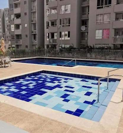 Hermoso Apartamento En Vac Con Piscina Y Balcon Parque Heredia Flamenco * Cartagena