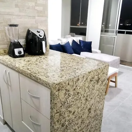 Hermoso Apartamento En Vac Con Piscina Y Balcon Parque Heredia Flamenco