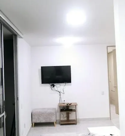 Apartamento Hermoso Apartamento En Vac Con Piscina Y Balcon Parque Heredia Flamenco
