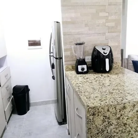 Hermoso Apartamento En Vac Con Piscina Y Balcon Parque Heredia Flamenco Apartamento