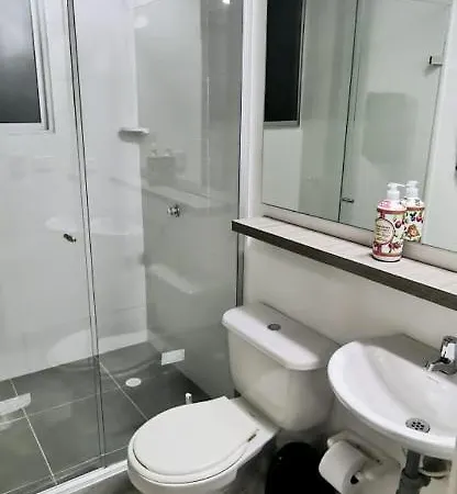 Hermoso Apartamento En Vac Con Piscina Y Balcon Parque Heredia Flamenco Apartamento *