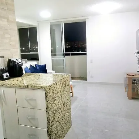 Apartamento Hermoso Apartamento En Vac Con Piscina Y Balcon Parque Heredia Flamenco *
