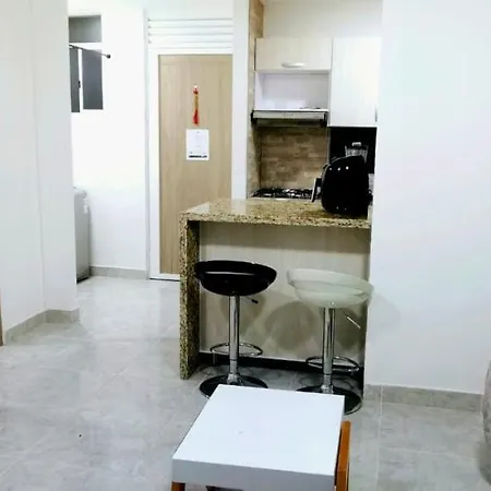 Hermoso Apartamento En Vac Con Piscina Y Balcon Parque Heredia Flamenco * Cartagena