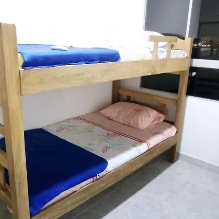 Apartamento Hermoso Apartamento En Vac Con Piscina Y Balcon Parque Heredia Flamenco *