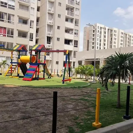 Hermoso Apartamento En Vac Con Piscina Y Balcon Parque Heredia Flamenco Cartagena